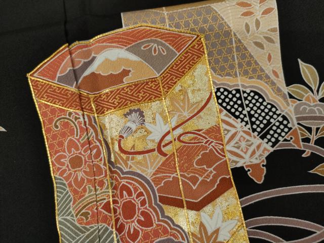 平和屋着物●豪華黒留袖　駒刺繍　貝桶花宝尽くし　金彩　三越扱い　正絹　逸品　AABK6348cs