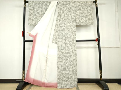 平和屋着物●上質な小紋　型染め　舞蝶文　鬼しぼ縮緬　正絹　逸品　AABK6389cs
