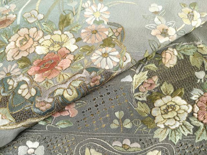 平和屋着物●中国三大刺繍　スワトウ刺繍　汕頭刺繍　蘇州刺繍　訪問着　花丸文　暈し染め　金銀糸　正絹　逸品　未使用　AABK6396cs