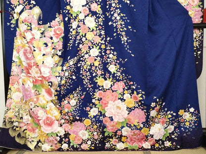 平和屋着物●豪華振袖・長襦袢(無双仕立て)セット　刺繍　花蝶文　金糸　金彩　ロング丈　正絹　逸品　AABK6422cs