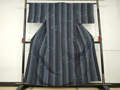平和屋着物●上質な紬　80亀甲　流水文　正絹　逸品　未使用　AABK6435cs