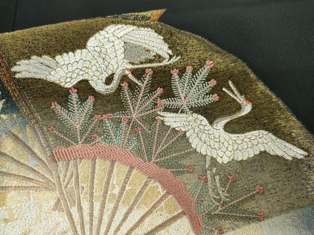 平和屋着物●豪華黒留袖 作家物 寿光織 能楽琳派 流水飛鶴扇面花文 金糸 正絹 逸品 AABK6446cs