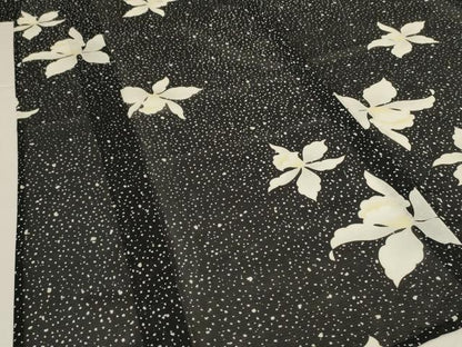 平和屋着物＊夏物　洗える最高級着物　＜英＞はなぶさ謹製　小紋　絽　舞花文　黒地　洗える着物　AABK6544jd