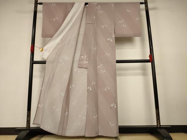 平和屋着物＊夏物　小紋　絽縮緬　舞蝶文　洗える着物　AABK6568jd