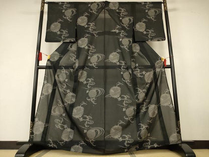 平和屋着物＊夏物　夏塩沢　立波千鳥文　黒地　東レシルック　証紙付き　AABK6603jd
