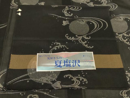 平和屋着物＊夏物　夏塩沢　立波千鳥文　黒地　東レシルック　証紙付き　AABK6603jd