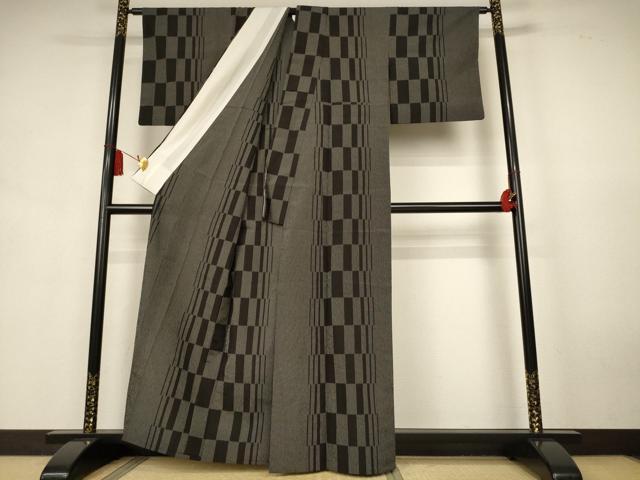 平和屋着物▽本塩沢　単衣　変わり市松文様　黒地　正絹　逸品　AABK6673jd