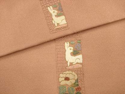 平和屋着物●爪搔き本綴れ　中国三大刺繍　相良刺繍　総刺繍　八寸名古屋帯　短冊花文　兎　金糸　正絹　逸品　AABK6873pf