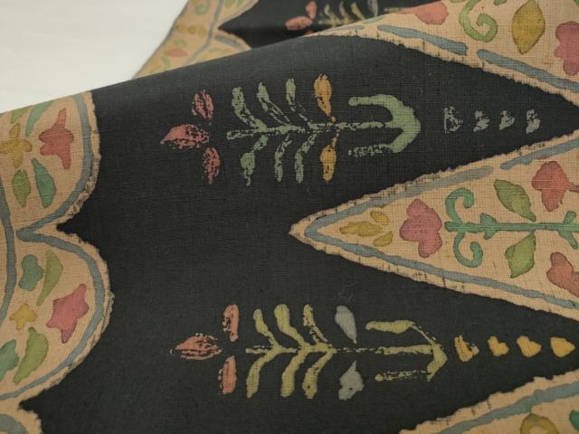 平和屋着物●全通柄九寸名古屋帯　紬地　ろうけつ染め　草花文　黒地　正絹　逸品　AABK6882pf