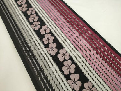 平和屋着物●本場筑前博多織　半幅帯　花間道　黒地　正絹　逸品　AABK6917pf