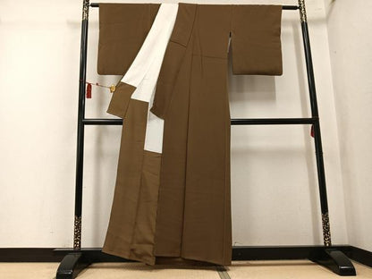 平和屋着物●ファッションデザイナー 花井幸子　色無地　媚茶色　正絹　逸品　AABK7009ph