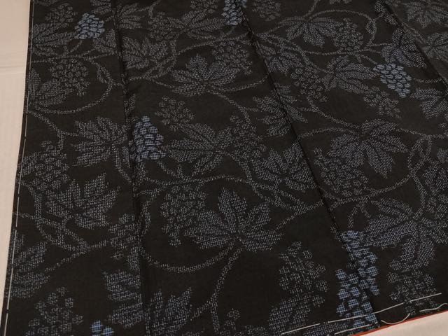 平和屋着物●結城紬　80亀甲　葡萄蔦の葉文　正絹　逸品　未使用　AABK7017ph