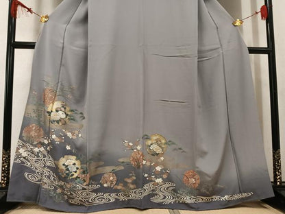 平和屋着物●豪華色留袖　駒刺繍　雪輪流水草花文　暈し染め　金銀彩　正絹　逸品　AABK7023ph