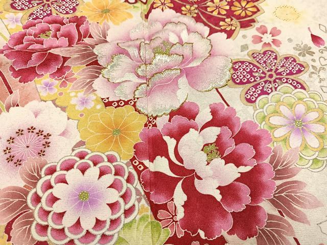 平和屋着物●豪華振袖　刺繍　花蝶文　暈し染め　金銀彩　銀通し地　正絹　逸品　AABK7052ph