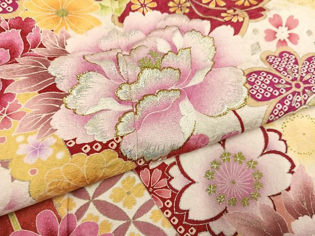平和屋着物●豪華振袖　刺繍　花蝶文　暈し染め　金銀彩　銀通し地　正絹　逸品　AABK7052ph