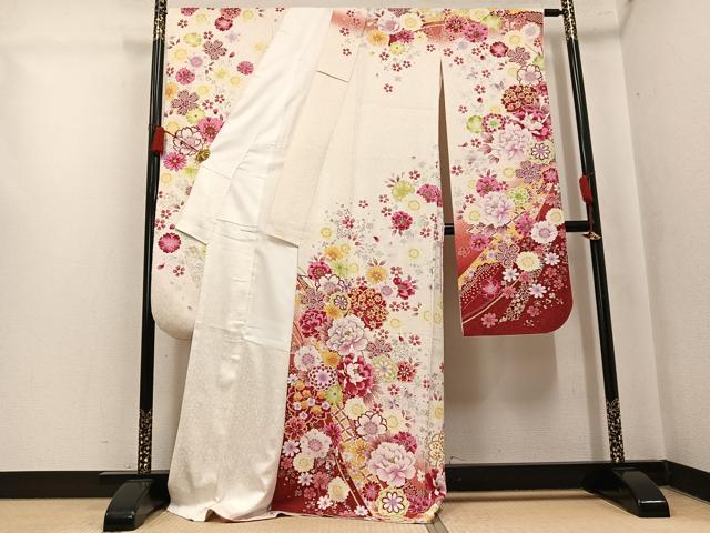 平和屋着物●豪華振袖　刺繍　花蝶文　銀彩　銀通し地　ロング丈　正絹　逸品　AABK7059ph