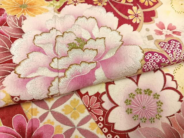 平和屋着物●豪華振袖　刺繍　花蝶文　銀彩　銀通し地　ロング丈　正絹　逸品　AABK7059ph
