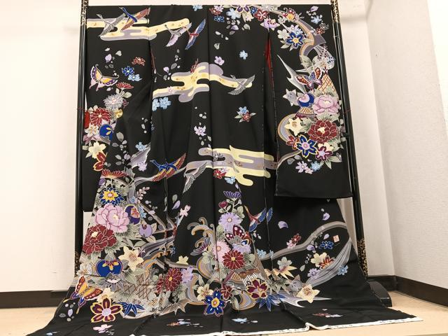 平和屋着物●手ざし京紅型染・宮崎紅型　宮崎良次　振袖　花蝶飛鳥文　黒地　丹後ちりめん　仮絵羽　逸品　未使用　AABK7064ph
