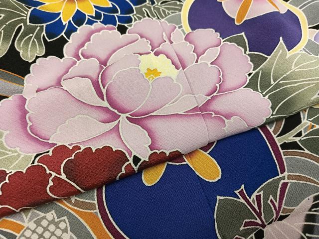 平和屋着物●手ざし京紅型染・宮崎紅型　宮崎良次　振袖　花蝶飛鳥文　黒地　丹後ちりめん　仮絵羽　逸品　未使用　AABK7064ph