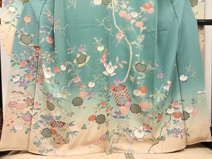 平和屋着物●豪華振袖　友禅　駒刺繍　貝桶枝花文　暈し染め　金彩　正絹　逸品　AABK7065ph