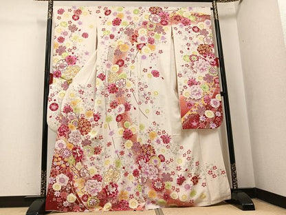 平和屋着物●豪華振袖　刺繍　花蝶文　銀彩　銀通し地　正絹　逸品　AABK7067ph