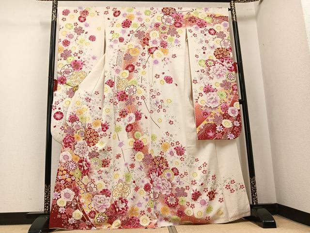 平和屋着物●豪華振袖　刺繍　花蝶文　銀彩　銀通し地　正絹　逸品　AABK7067ph