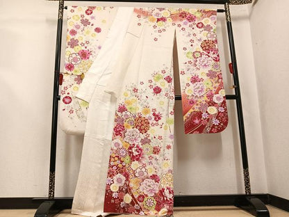 平和屋着物●豪華振袖　刺繍　花蝶文　銀彩　銀通し地　正絹　逸品　AABK7067ph