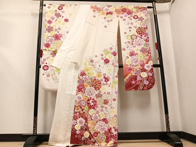 平和屋着物●豪華振袖　刺繍　花蝶文　銀彩　銀通し地　正絹　逸品　AABK7067ph