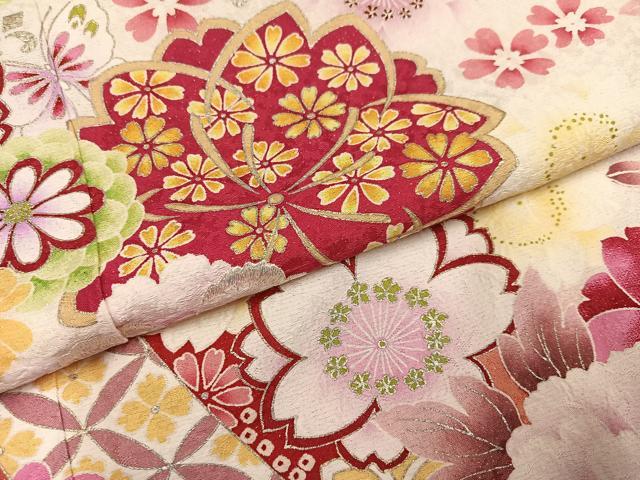 平和屋着物●豪華振袖　刺繍　花蝶文　暈し染め　金銀彩　銀通し地　正絹　逸品　AABK7076ph