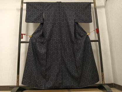 平和屋着物●結城紬　亀甲文　正絹　逸品　AABK7084ph