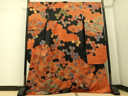 平和屋着物●豪華振袖　駒刺繍　花蝶文　黒地　金彩　正絹　逸品　AABK7091ph