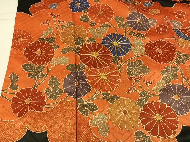 平和屋着物●豪華振袖　駒刺繍　花蝶文　黒地　金彩　正絹　逸品　AABK7091ph