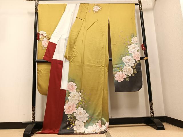 平和屋着物●豪華振袖　草花文　暈し染め　金彩　金通し地　ロング丈　正絹　逸品　AABK7113ph