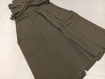 平和屋着物●男性　馬乗り袴　本場神代仙台平　縞　正絹　逸品　AABK7134ph