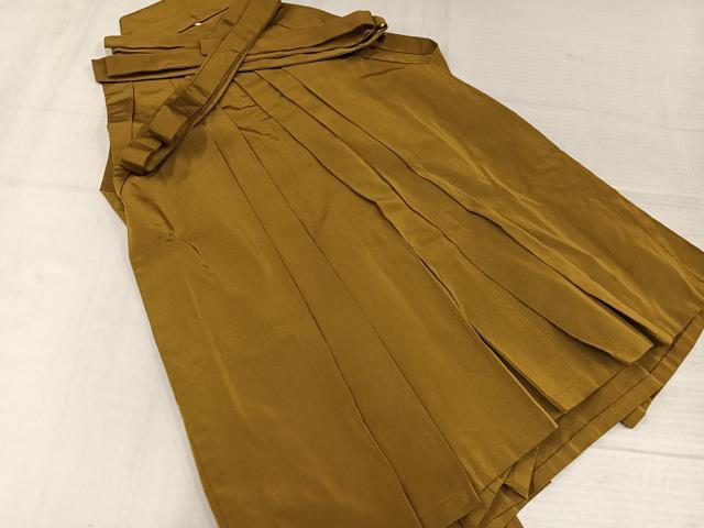 平和屋着物●男性　馬乗り袴　黄橡色　正絹　逸品　AABK7143ph