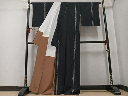 平和屋着物●本塩沢　笹竹文　黒地　正絹　逸品　未使用　AABK7148ph
