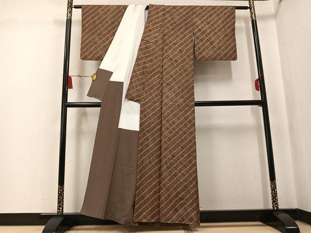 平和屋着物●上質な紬　絞り　竜巻絞り　正絹　逸品　AABK7160ph