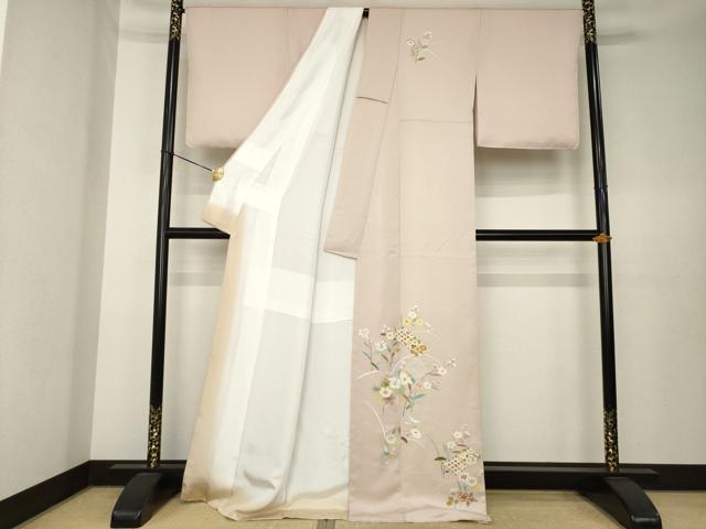 平和屋着物●訪問着　京友禅　駒刺繍　松皮菱花文　金彩　丹後ちりめん　反端付き　正絹　逸品　未使用　AABK7330ck
