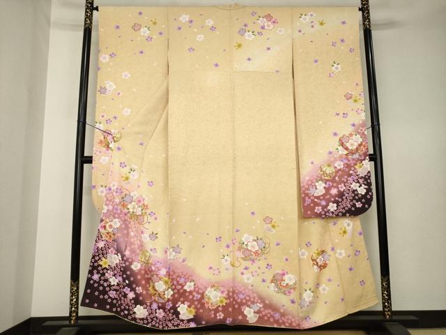 平和屋着物●豪華振袖　駒刺繍　花毬文　暈し染め　金彩　銀通し地　正絹　逸品　AABK7343ck
