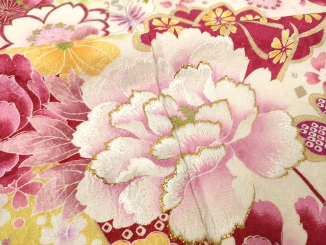 平和屋着物●豪華振袖　刺繍　舞花文　暈し染め　金銀彩　銀通し地　正絹　逸品　AABK7345ck