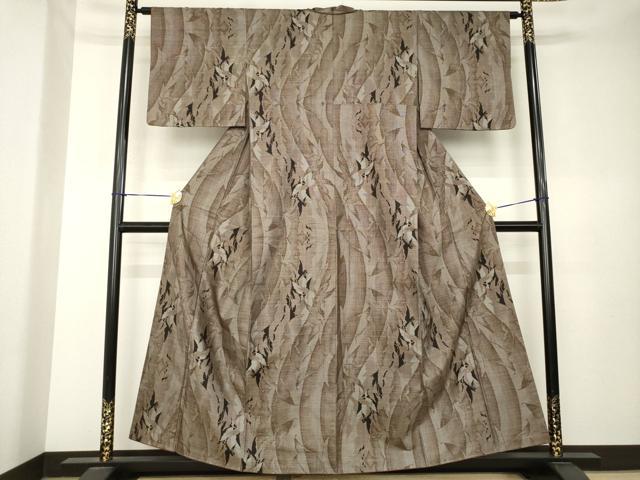 平和屋着物●本場大島紬　9マルキ　舞蝶文　正絹　逸品　AABK7357ck