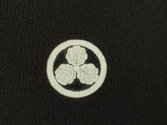 平和屋着物●創業460年・千總　黒留袖　駒刺繍　雲取り吉祥鴛鴦文　金糸　金彩　伊勢丹扱い　正絹　逸品　AABK7439ck