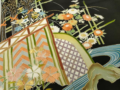 平和屋着物●野口真造　大彦二代目　江戸染繍友禅　黒留袖　刺繍　流水風景花文　金糸　正絹　逸品　AABK7442ck