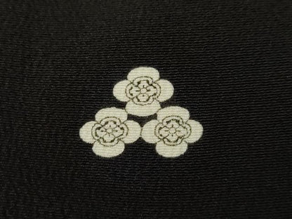 平和屋着物●野口真造　大彦二代目　江戸染繍友禅　黒留袖　刺繍　流水風景花文　金糸　正絹　逸品　AABK7442ck