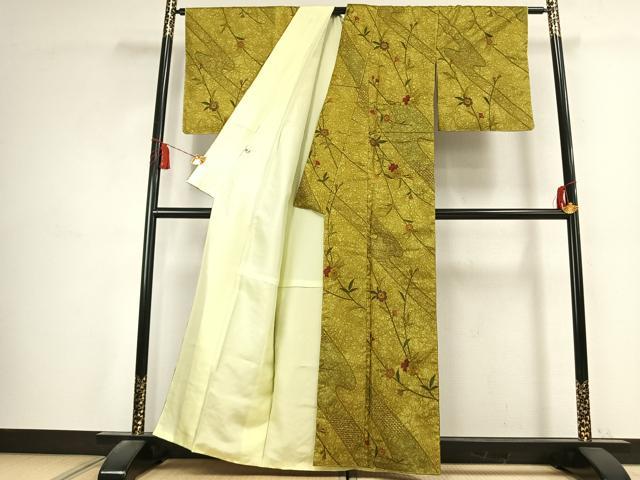 平和屋着物●本場染大島紬　中国三大刺繍　汕頭刺繍　スワトウ刺繍　総刺繍　草花文　さが美扱い　正絹　逸品　未使用　AABK7513fy