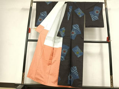 平和屋着物●アンティーク大島　本場大島紬　割り込み絣　地空き　色紙重ね花文　正絹　逸品　AABK7535fy