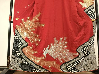 平和屋着物●豪華振袖　絞り　駒刺繍　孔雀花文　金銀彩　正絹　逸品　AABK7572fy