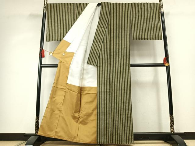平和屋着物●上質な紬　縞　鈴乃屋扱い　正絹　逸品　AABK7633fy