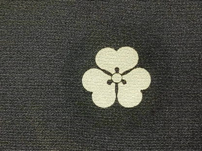 平和屋着物●豪華黒留袖 駒刺繍 風神雷神 金彩 正絹 逸品 AABK7635fy