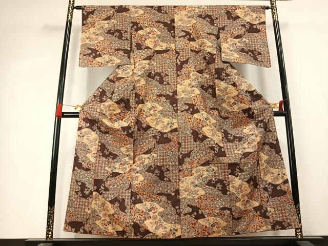 平和屋着物●本場染大島紬　草花文　金彩　正絹　逸品　AABK7637fy